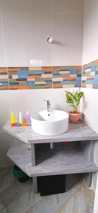 Lonos Circle Private Garden Bed & Breakfast Romblon Ngoại thất bức ảnh